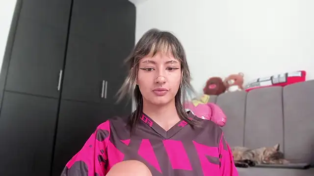 ggor4w33 online show from 03/13/26, 09:10