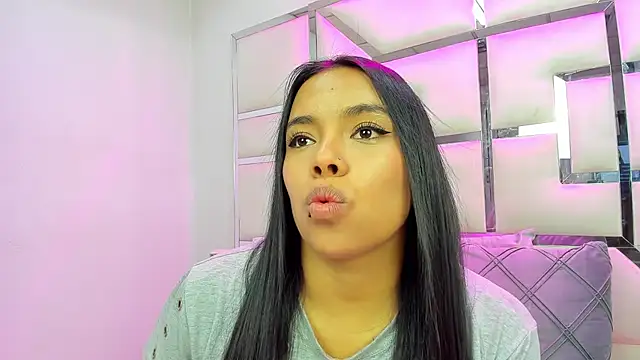 ZoeWan69 online show from 03/11/26, 01:50