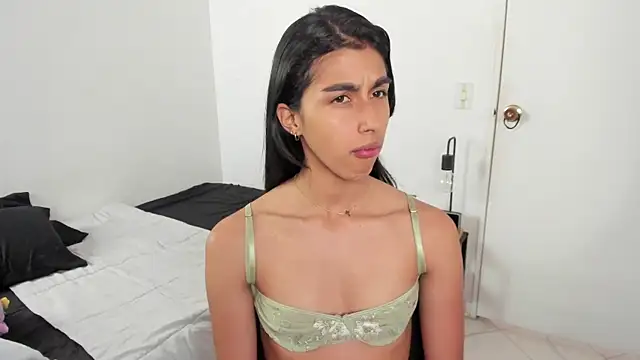 Snapshot of Mazikeen__18 chatting on 07/03/26, 01:39 Mazikeen 18 online show from 07/03/26, 01:39
