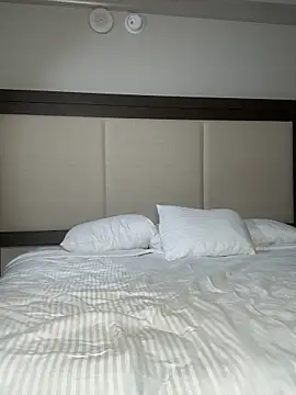 IndigoMystique online show from 12/14/25, 08:20