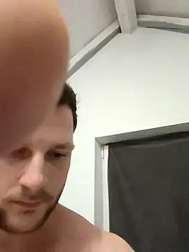 Cosmin224451 online show from 11/25/25, 09:37