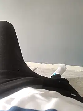 legolasleo online show from 10/09/25, 07:17