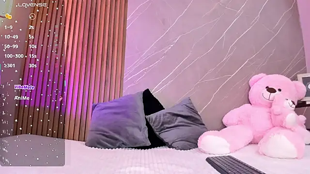 ariana jhonson1 online show from 10/15/25, 12:49