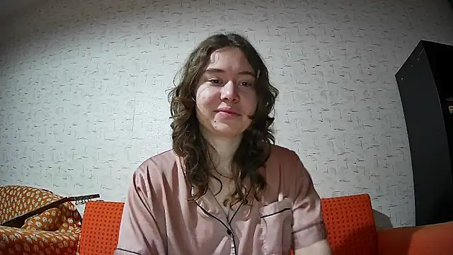 girliemilk online show from 01/17/26, 01:43