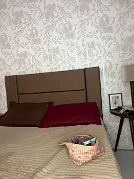 Nicky gh online show from 02/19/25, 07:27