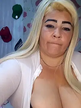 BonniAdams online show from 11/04/25, 09:47