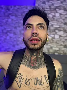 Walker Thomas1 online show from 02/28/25, 01:47