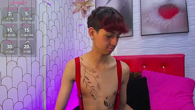 Snapshot of Allen_Starck chatting on 02/26/25, 06:15 Allen Starck online show from 02/26/25, 06:15