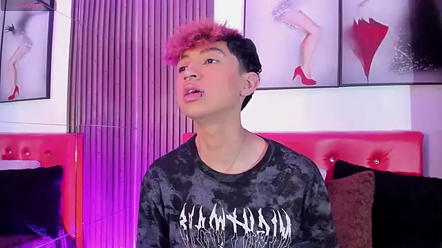 Snapshot of Allen_Starck chatting on 10/28/25, 01:53 Allen Starck online show from 10/28/25, 01:53