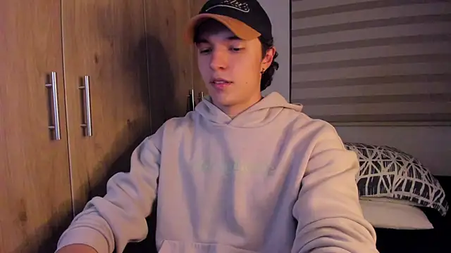 Mastrangelo xxx online show from 10/27/25, 03:10