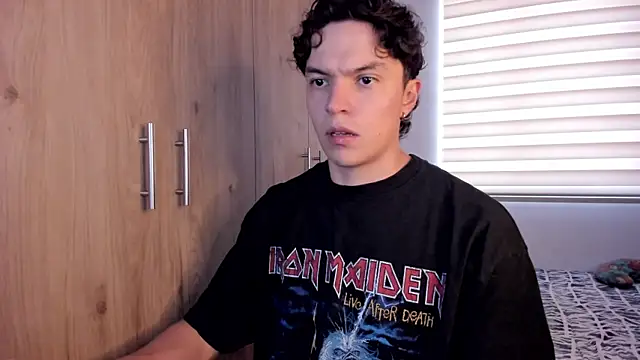 Mastrangelo xxx online show from 11/18/25, 09:08