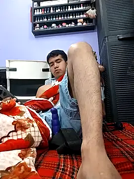 Snapshot of Mario4788 chatting on 09/17/25, 05:31 Mario4788 online show from 09/17/25, 05:31