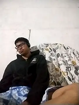 Snapshot of Mario4788 chatting on 04/10/26, 07:24 Mario4788 online show from 04/10/26, 07:24