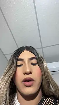 Megan2077 online show from 06/04/26, 11:05