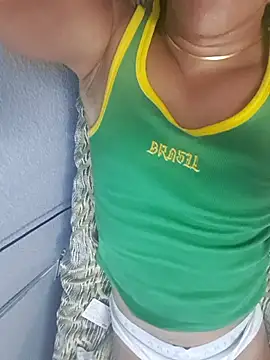 Snapshot of liamlara chatting on 02/02/25, 03:54 liamlara online show from 02/02/25, 03:54