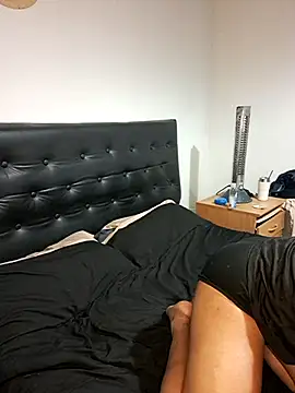 liamlara online show from 10/02/25, 03:35