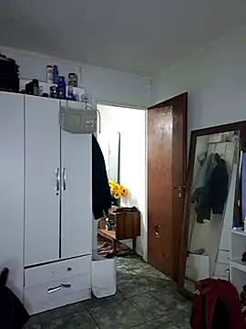 Snapshot of liamlara chatting on 11/03/25, 12:24 liamlara online show from 11/03/25, 12:24