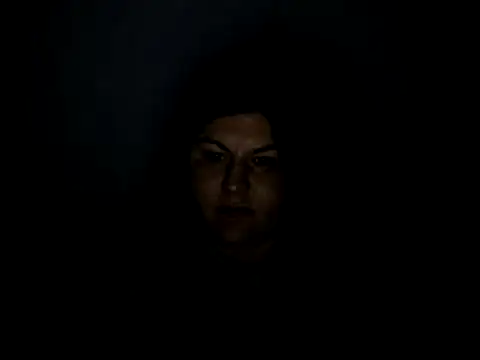 KiraSwee online show from 12/13/24, 09:41