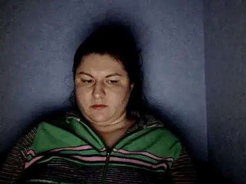 KiraSwee online show from 12/15/24, 06:59