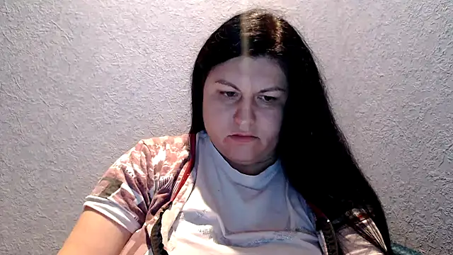 KiraSwee online show from 10/21/25, 05:35