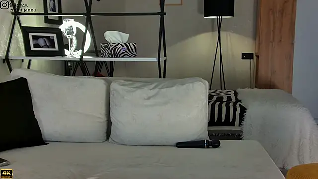 emiljanna online show from 03/03/25, 11:22