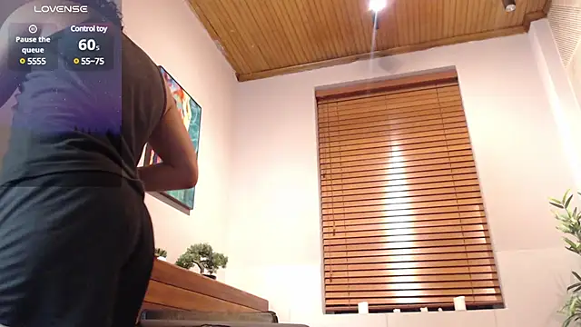 Snapshot of Gabriell_ramirez chatting on 02/17/25, 03:47 Gabriell ramirez online show from 02/17/25, 03:47