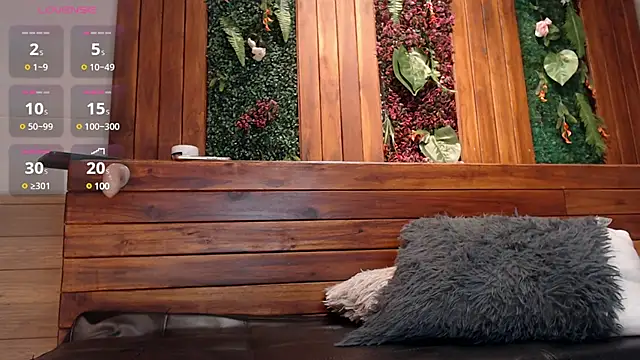 Snapshot of Gabriell_ramirez chatting on 02/21/25, 01:55 Gabriell ramirez online show from 02/21/25, 01:55