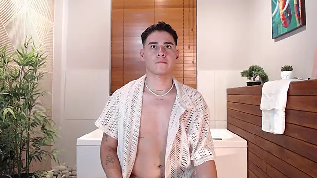 Snapshot of Gabriell_ramirez chatting on 03/17/25, 03:47 Gabriell ramirez online show from 03/17/25, 03:47