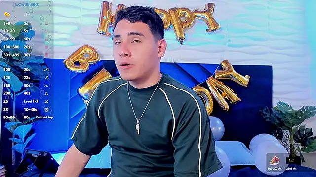 Snapshot of Gabriell_ramirez chatting on 10/11/25, 04:01 Gabriell ramirez online show from 10/11/25, 04:01