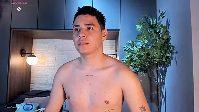 Snapshot of Gabriell_ramirez chatting on 11/12/25, 10:09 Gabriell ramirez online show from 11/12/25, 10:09