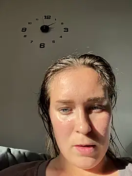 Snapshot of alisanikita chatting on 09/29/25, 12:10 alisanikita online show from 09/29/25, 12:10