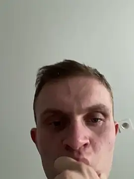 Snapshot of alisanikita chatting on 11/23/25, 10:59 alisanikita online show from 11/23/25, 10:59