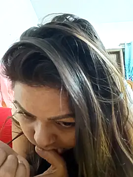 blue-berry07 online show from 11/26/25, 07:26