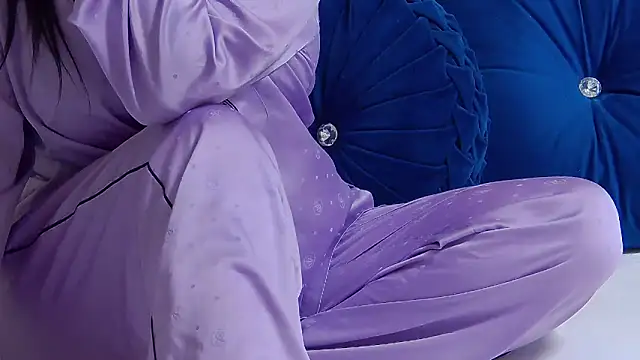 Snapshot of AlessiaExquisit chatting on 10/07/25, 01:58 AlessiaExquisit online show from 10/07/25, 01:58