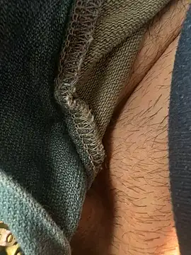 Snapshot of sark0606 chatting on 02/12/25, 11:18 sark0606 online show from 02/12/25, 11:18