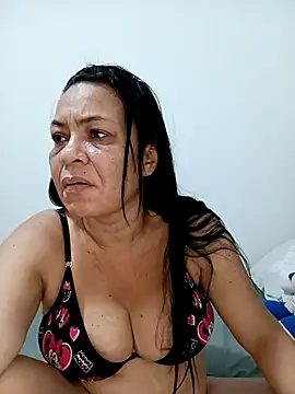 Snapshot of thefuckingowneroftits chatting on 09/20/25, 02:45 thefuckingowneroftits online show from 09/20/25, 02:45