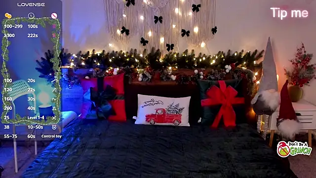 Maria Moonlight online show from 12/20/25, 02:57