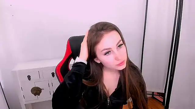 Snapshot of DonnaCam chatting on 02/21/25, 08:51 DonnaCam online show from 02/21/25, 08:51