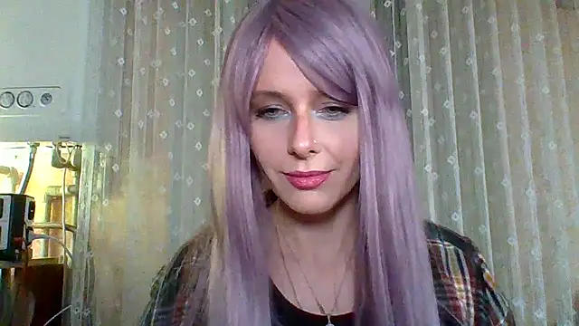 Snapshot of LuminousLady chatting on 02/16/25, 07:27 LuminousLady online show from 02/16/25, 07:27