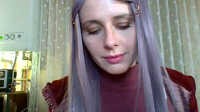 Snapshot of LuminousLady chatting on 02/19/25, 10:31 LuminousLady online show from 02/19/25, 10:31