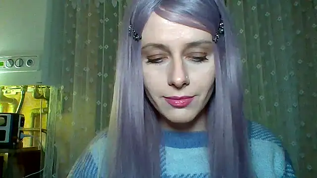 Snapshot of LuminousLady chatting on 02/20/25, 07:19 LuminousLady online show from 02/20/25, 07:19