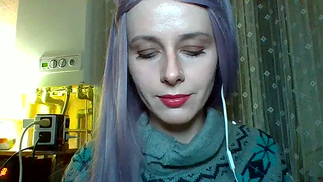 Snapshot of LuminousLady chatting on 02/25/25, 10:07 LuminousLady online show from 02/25/25, 10:07