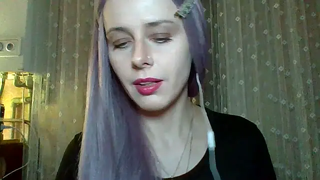 Snapshot of LuminousLady chatting on 02/26/25, 07:38 LuminousLady online show from 02/26/25, 07:38