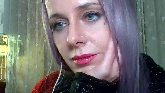 Snapshot of LuminousLady chatting on 02/27/25, 11:26 LuminousLady online show from 02/27/25, 11:26
