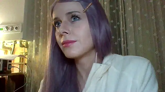 Snapshot of LuminousLady chatting on 03/03/25, 11:46 LuminousLady online show from 03/03/25, 11:46