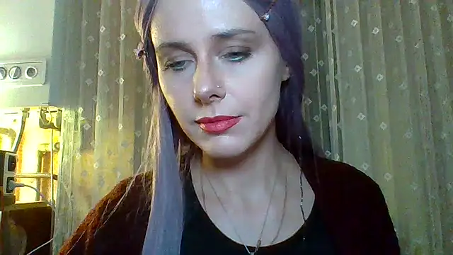 Snapshot of LuminousLady chatting on 03/04/25, 09:22 LuminousLady online show from 03/04/25, 09:22