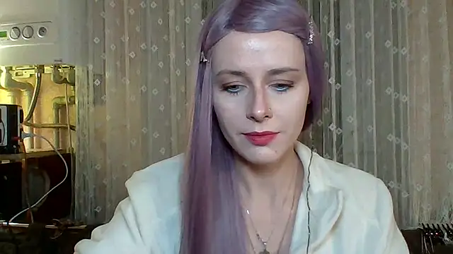 Snapshot of LuminousLady chatting on 03/15/25, 06:32 LuminousLady online show from 03/15/25, 06:32