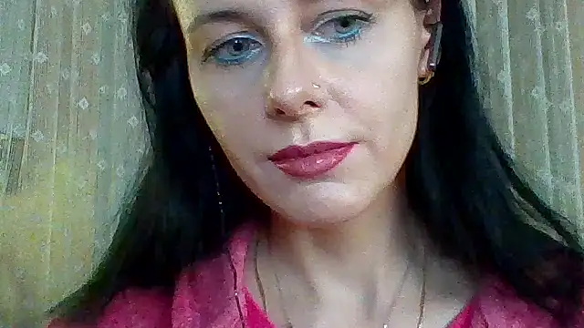 Snapshot of LuminousLady chatting on 03/18/25, 12:16 LuminousLady online show from 03/18/25, 12:16