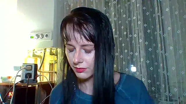 Snapshot of LuminousLady chatting on 03/18/25, 06:48 LuminousLady online show from 03/18/25, 06:48