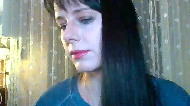Snapshot of LuminousLady chatting on 03/18/25, 09:53 LuminousLady online show from 03/18/25, 09:53
